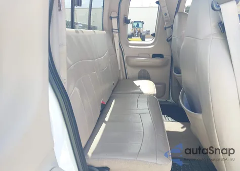 2000 Ford F-150 Lariat/Xl/Xlt from USA, damaged, VIN 1FTRX07L3YKA07995